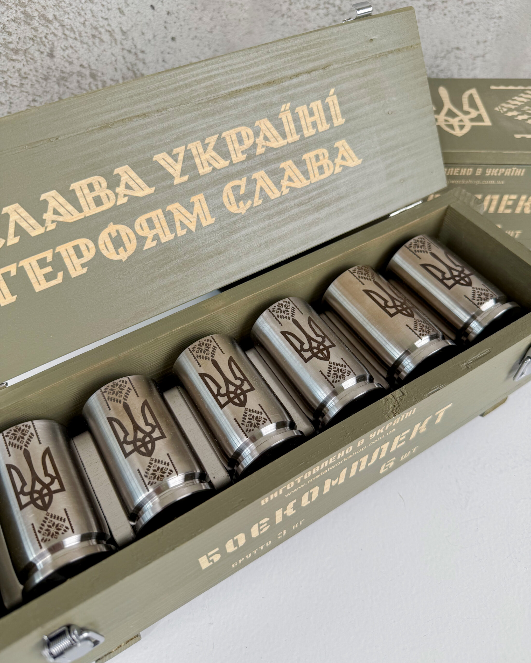 Подарунковий набір «БОЄКОМПЛЕКТ CLASIC» — 6 стопок ЧПУ в дерев’ному ящику